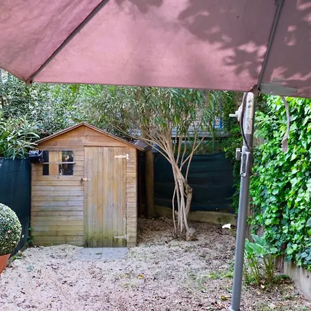 Dietro Le Quinte A *