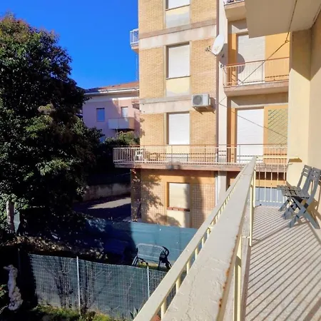 Apartment Dietro Le Quinte A Senigallia, Ad Un Passo Dal Centro E A Due Dal Mare