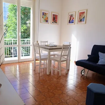Apartment Dietro Le Quinte A Senigallia, Ad Un Passo Dal Centro E A Due Dal Mare *